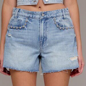 NWT 💎 Hidden Jeans Pearl Embellished Medium Wash Shorts